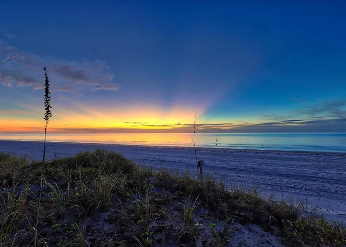 Waterfront Luxury W/ Heated Salt Pool & Golf Cart * Clearwater Beach