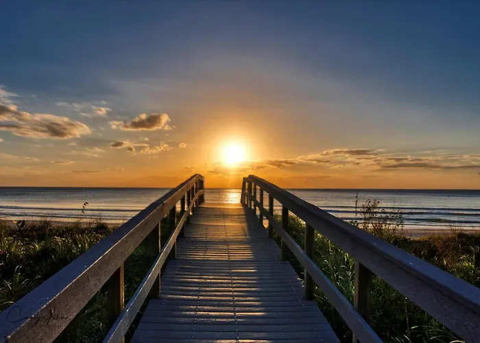 Waterfront Luxury W/ Heated Salt Pool & Golf Cart * Clearwater Beach