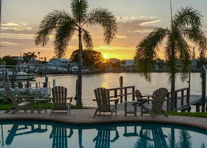 Waterfront Luxury W/ Heated Salt Pool & Golf Cart *