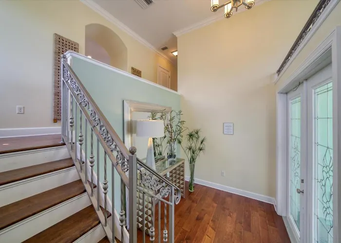 Holiday home Waterfront Luxury W/ Heated Salt Pool & Golf Cart Clearwater Beach